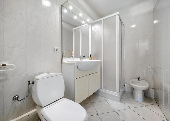 Victoria - Hyper Centre De - Au Pied De L'immeuble *