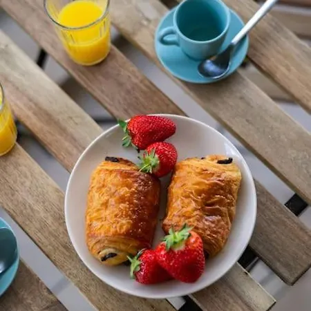 Appartement Victoria - Hyper Centre De - Au Pied De L'immeuble *