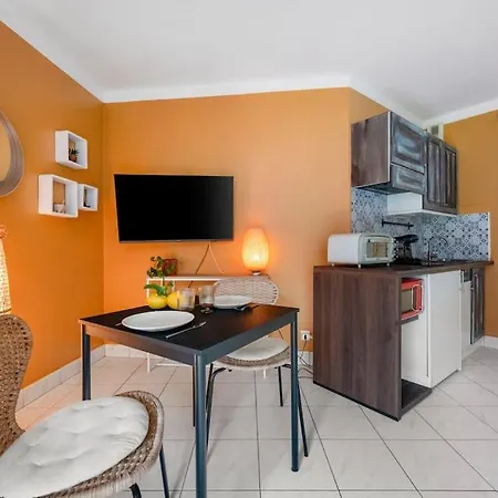 Victoria - Hyper Centre De - Au Pied De L'immeuble Apartment *