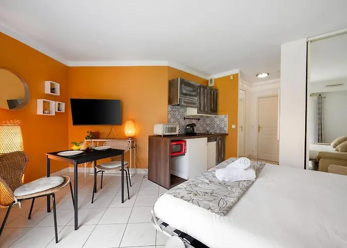 Apartment Victoria - Hyper Centre De - Au Pied De L'immeuble Menton